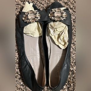 Vera Wang flats. Navy color. Almost new.